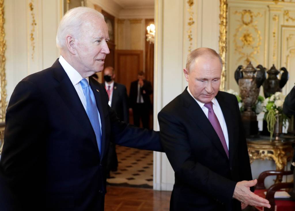 В Белом доме вновь заявили, что Байден не планирует переговоров с Путиным на саммите G20