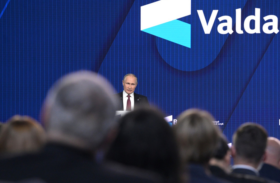 Владимир Путин на XIX заседании Международного дискуссионного клуба "Валдай" 27 октября. Фото © Kremlin.ru 