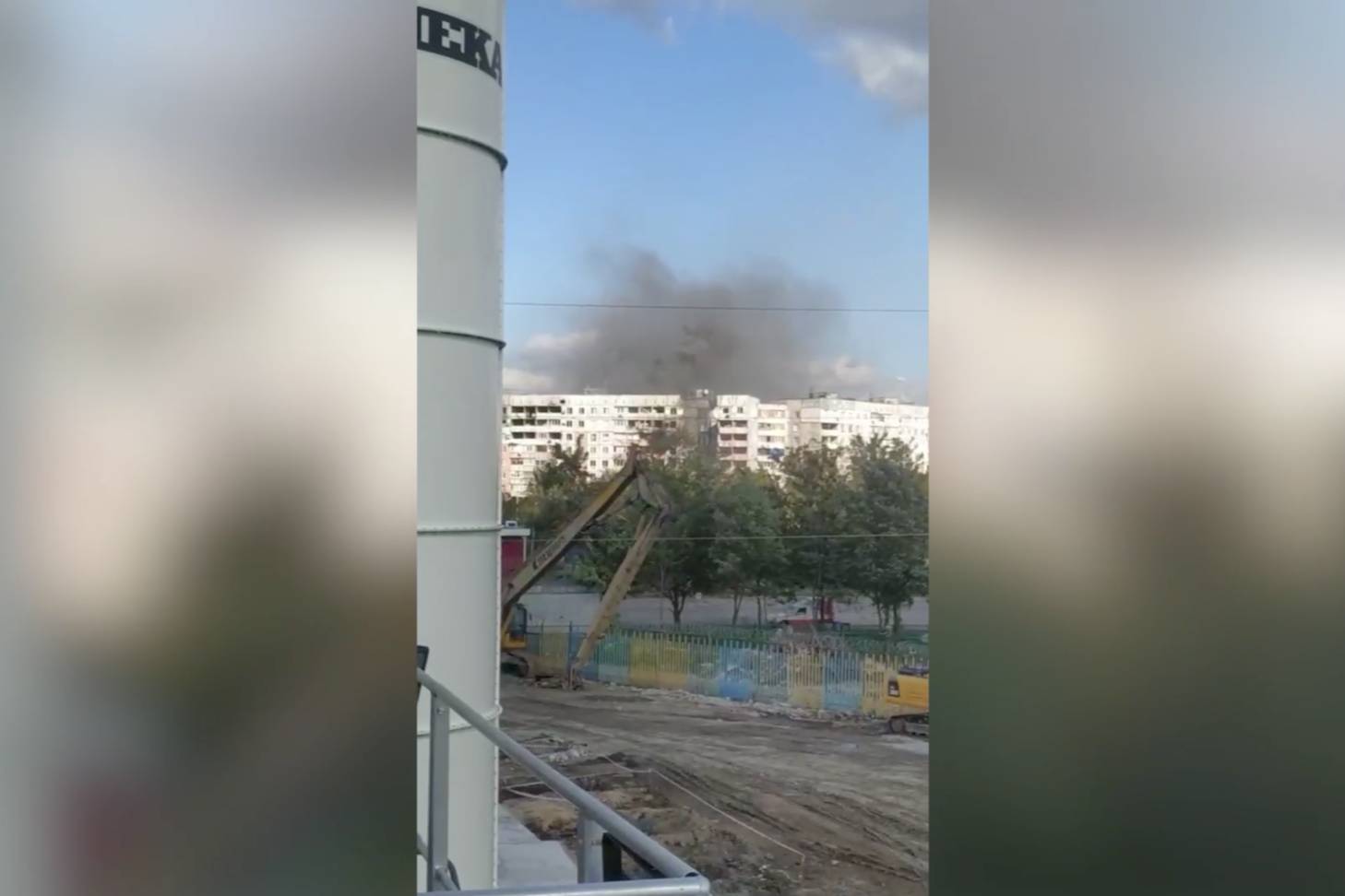 Взрыв произошёл в одном из жилых районов Мариуполя