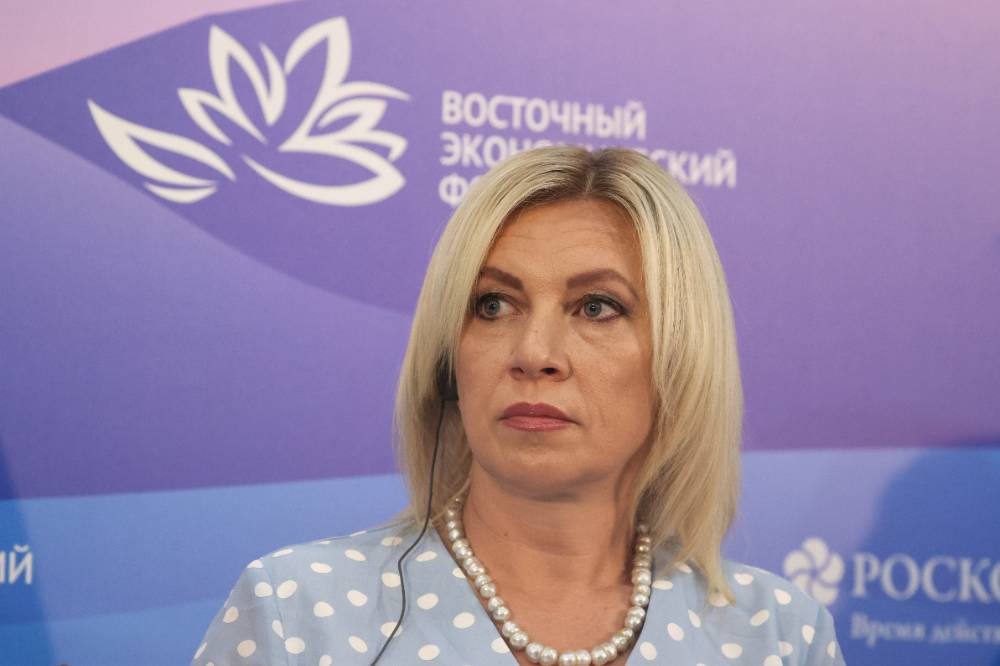 Захарова усмотрела подлость в действиях польских властей в отношении российского дипломата