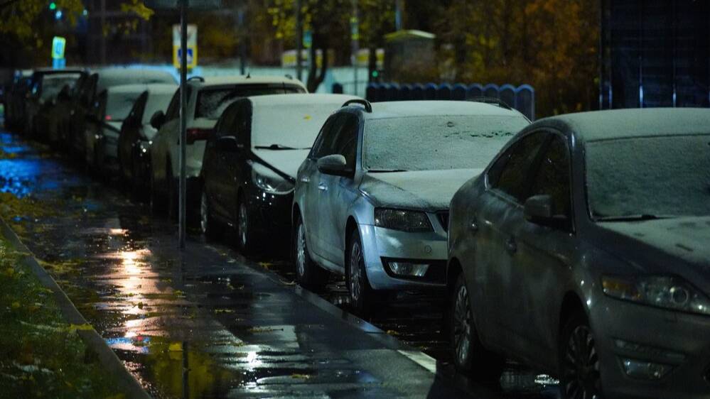 В Москве водителей призвали не ездить на непереобутых машинах