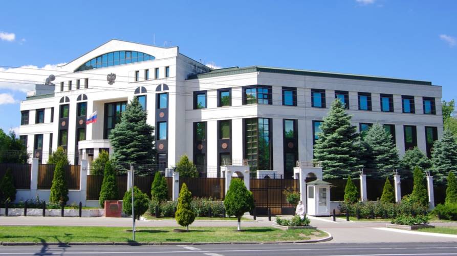 Молдавия высылает сотрудника Посольства РФ из-за падения обломков российской ракеты