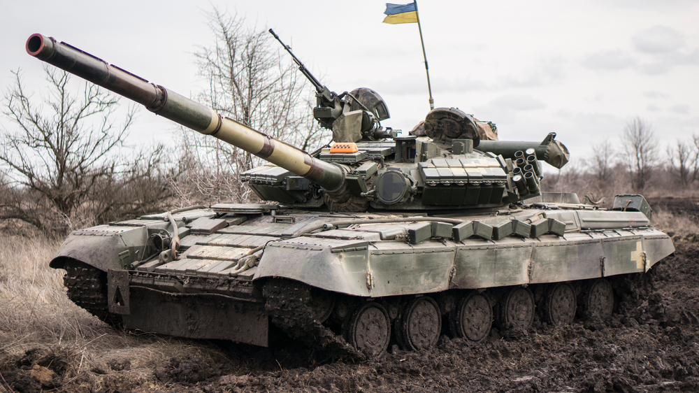 СКР проверит видео с наездом танка ВСУ на раненого российского солдата