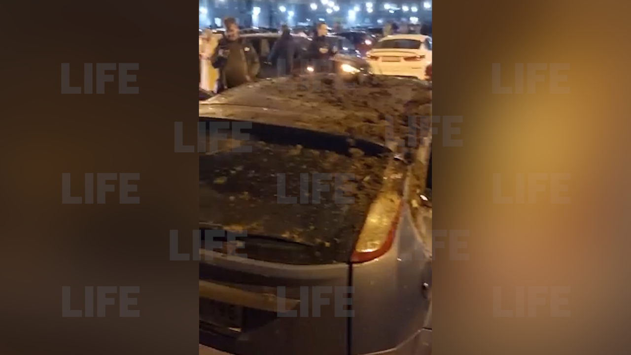 Мощный взрыв произошёл в ЖК в Петербурге
