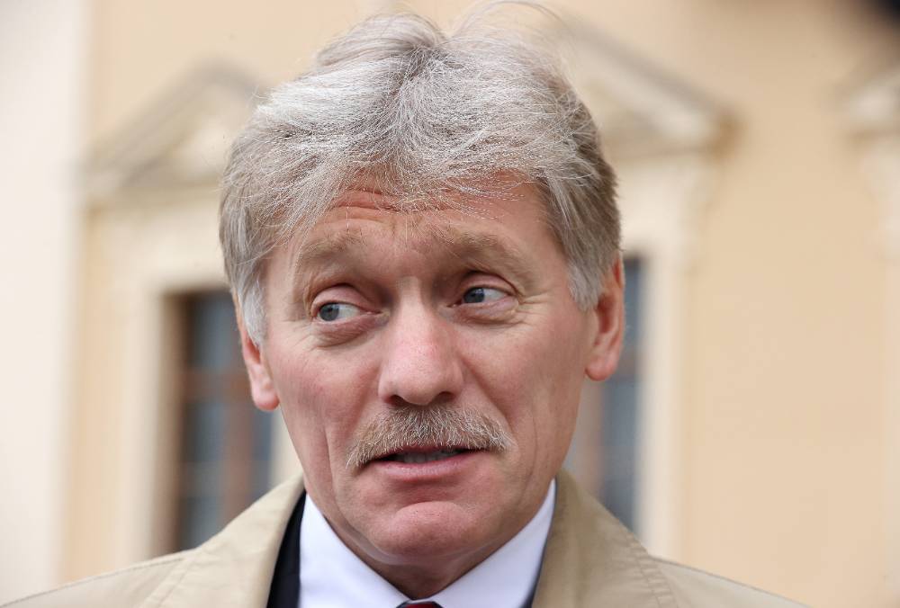 Песков назвал жёлтой прессой сообщения о взломе телефона Трасс российскими спецслужбами