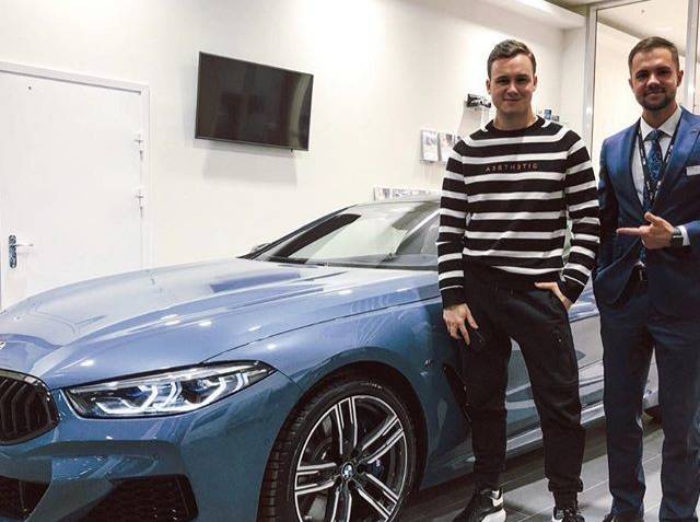 Николай Соболев в феврале 2019 года выбрал себе новенький BMW. Фото © ok / Николай Соболев 