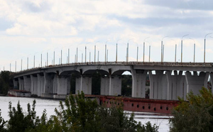 ВСУ выпустили шесть ракет из РСЗО HIMARS по Антоновскому мосту в Херсоне