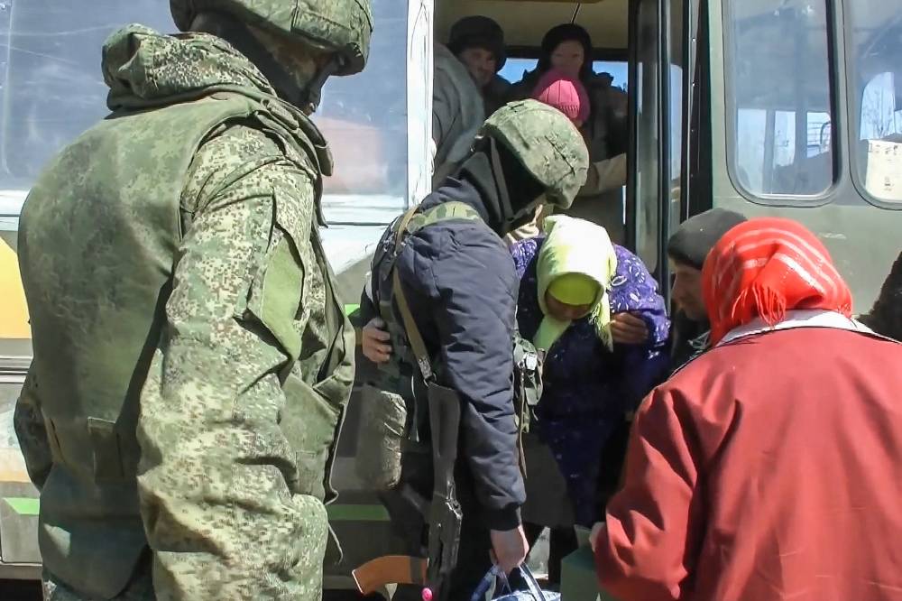 Власти Херсонской области вывезли жителей серых зон на безопасную территорию