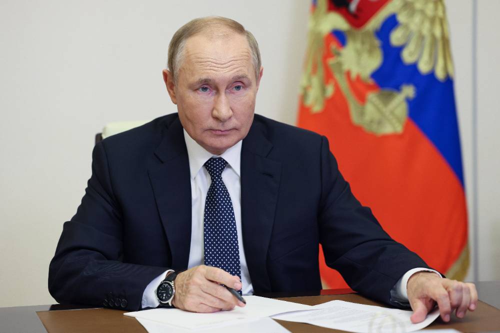 Путин постановил опубликовать текст конституции, изменённый из-за новых регионов