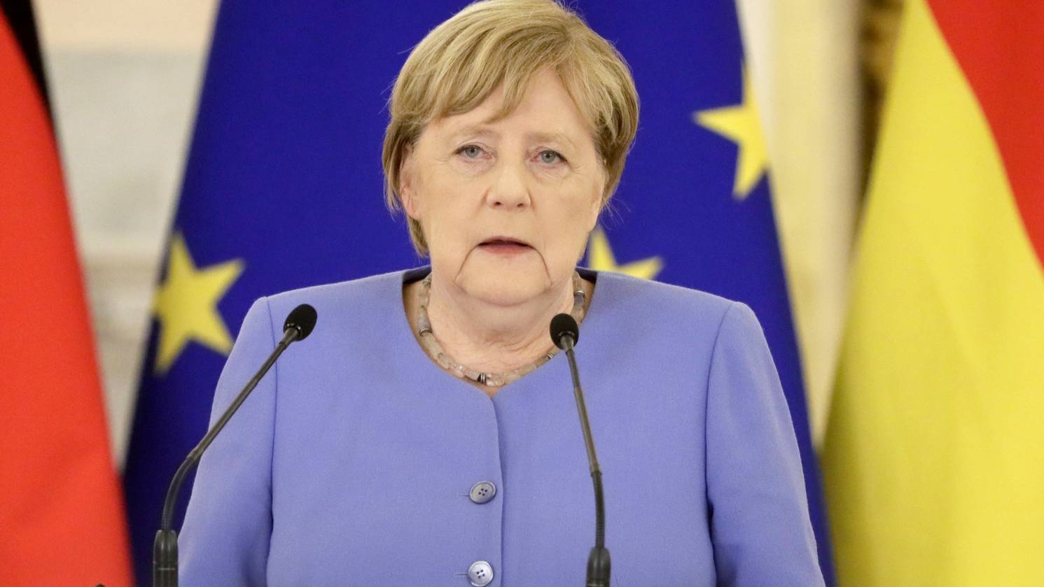 "Это не блеф": Меркель призвала относиться серьёзно к России - без неё мир в ЕС невозможен 
