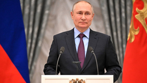 Ким Чен Ын поздравил Путина и отметил его заслуги в строительстве сильной России