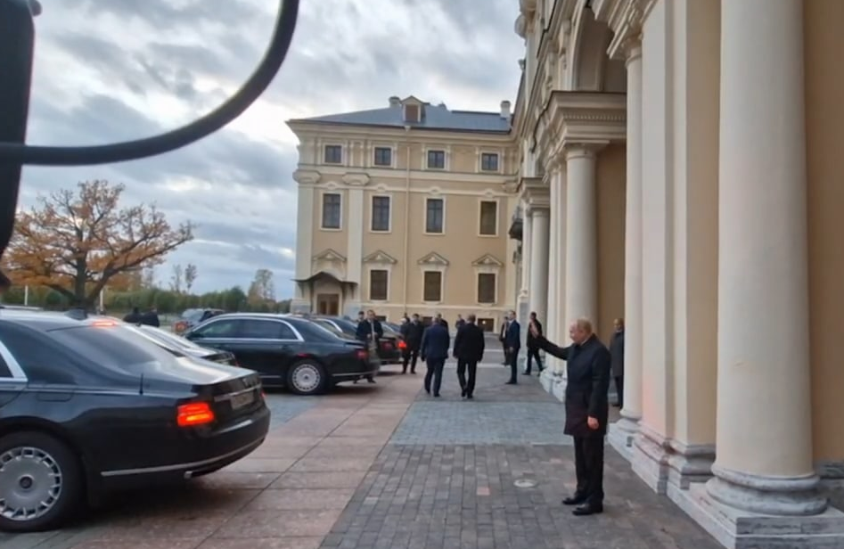 Путин лично проводил глав стран СНГ после окончания саммита в Петербурге