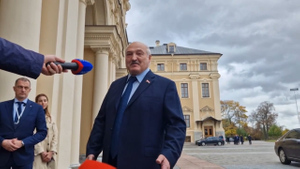 Лукашенко ответил на вопрос Лайфа о безопасности западных границ РФ и Белоруссии