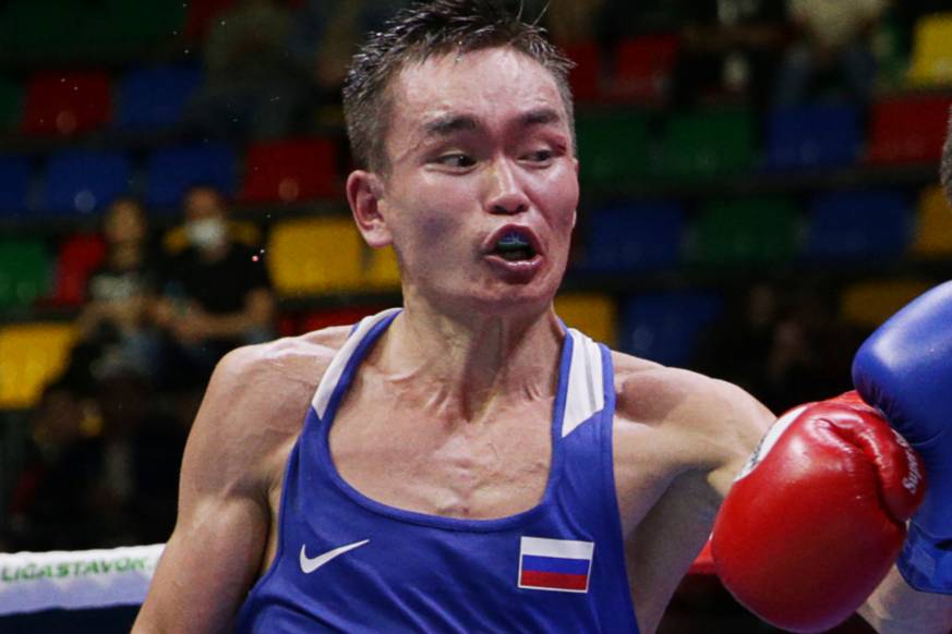 Василий Егоров стал пятикратным чемпионом России по боксу