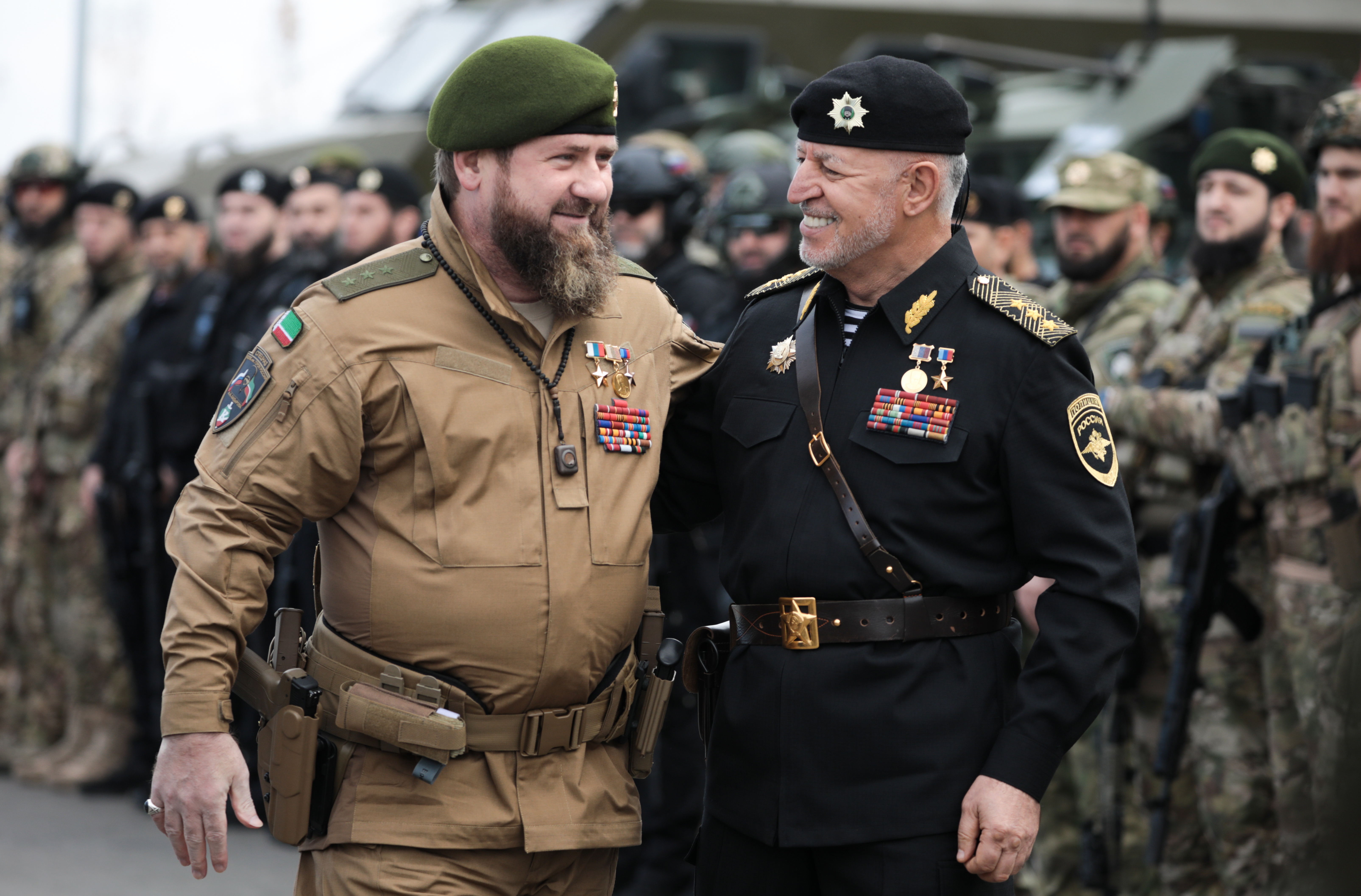 Кадыров: Чеченские росгвардейцы готовы контролировать движение на Крымском мосту