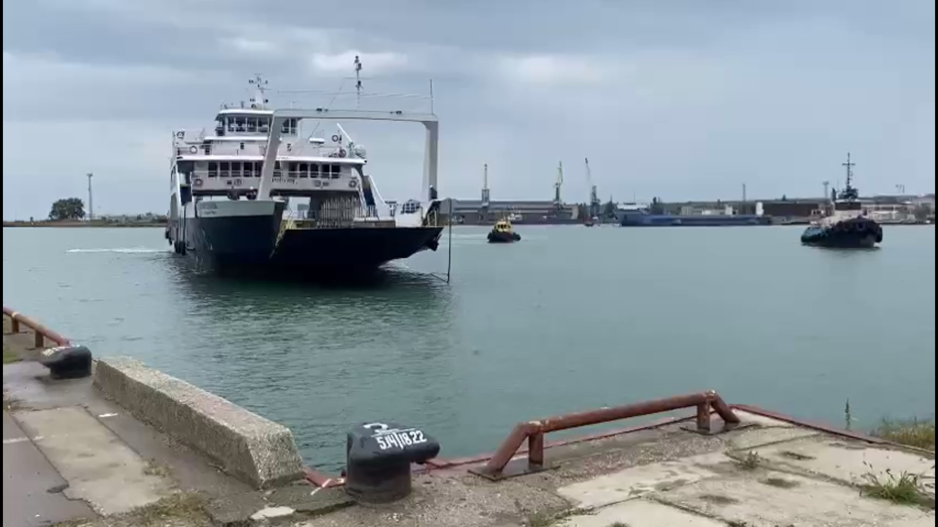 Минтранс привлечёт дополнительный флот для обеспечения перевозок через Керченский пролив