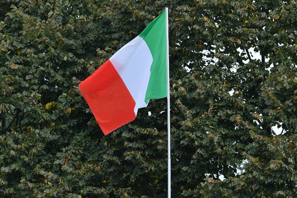 Италия поставила на паузу работу над поставками оружия Киеву