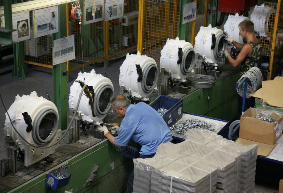 <p>Производство стиральных машин. Фото © ТАСС / Александр Рюмин</p>