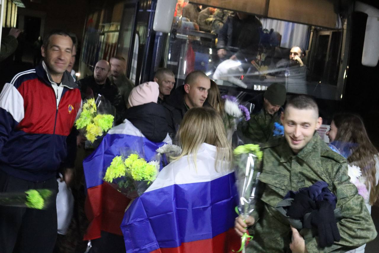 Из украинского плена освобождены 35 военнослужащих ЛНР