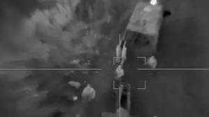 Заметили, но было уже поздно: Опубликовано видео удара дрона-камикадзе по гаубице ВСУ