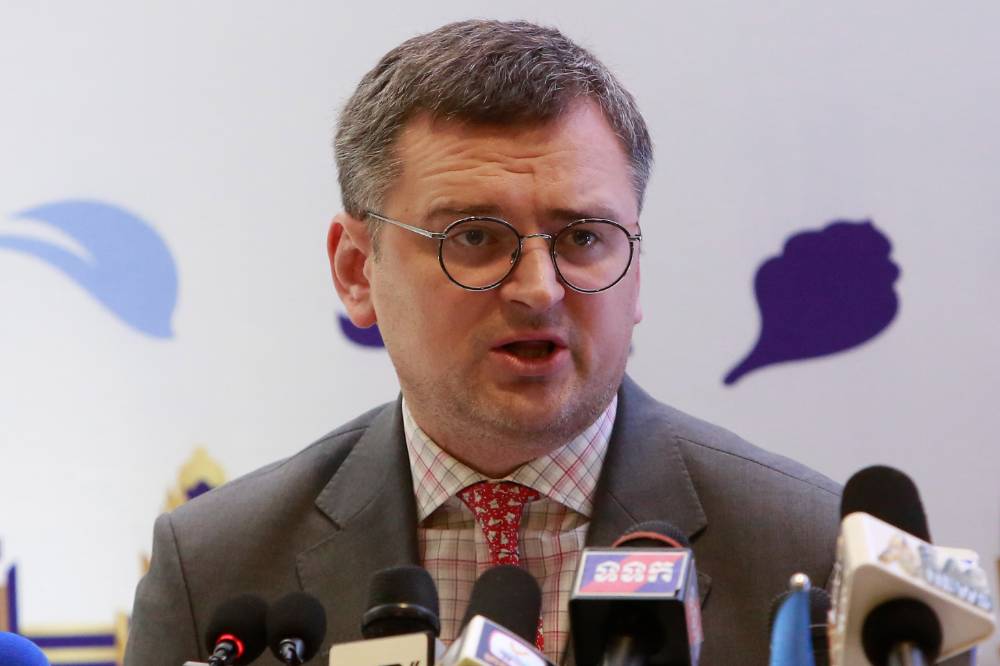 Кулеба пообещал тщательно рассмотреть возможность встречи с Лавровым