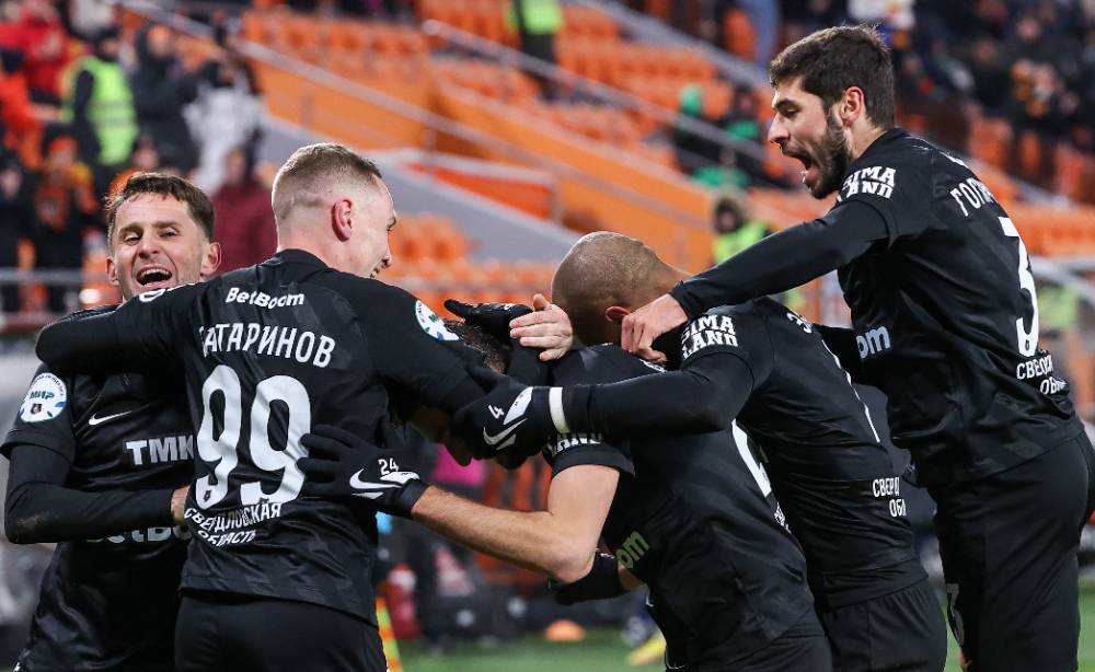 Урал обыграл Факел со счётом 2:0