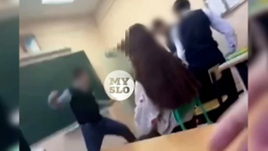 В Туле школьник ударил по лицу классного руководителя и угрожал ножом