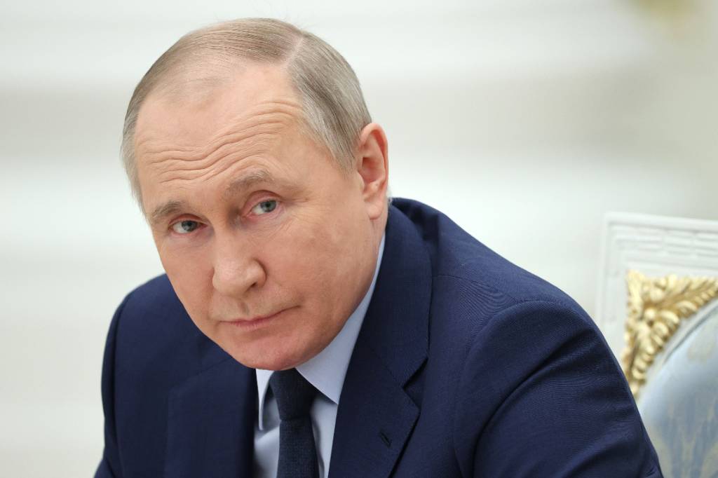 Кремль рассказал об обстоятельствах, из-за которых Путин отправил на G20 Лаврова