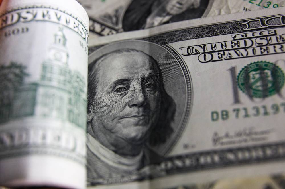 Экономист рассказал Лайфу, каким будет курс доллара в 2023 году
