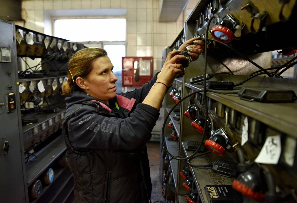Поэтесса рассказала, почему у трудовой доблести Донбасса женское лицо