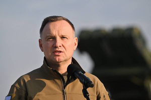 Президент Польши после инцидента с ракетами созвонился с Зеленским и Байденом
