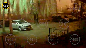 Лайф публикует видео с моментом удара беспилотника ВСУ по нефтебазе в Орловской области
