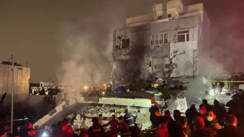 Взрыв газа обрушил жилой дом в Ираке