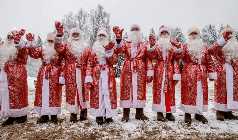 Борода из денег: Услуги Деда Мороза в Петербурге оказались одними из самых дорогих в стране