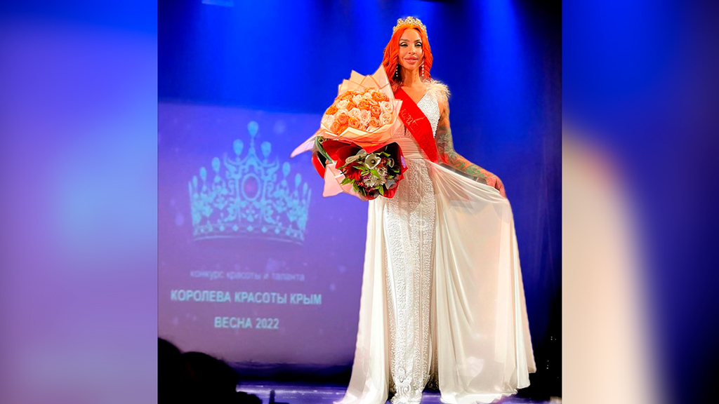 Крымская королева красоты поплатилась российским паспортом за исполнение гимна Азова