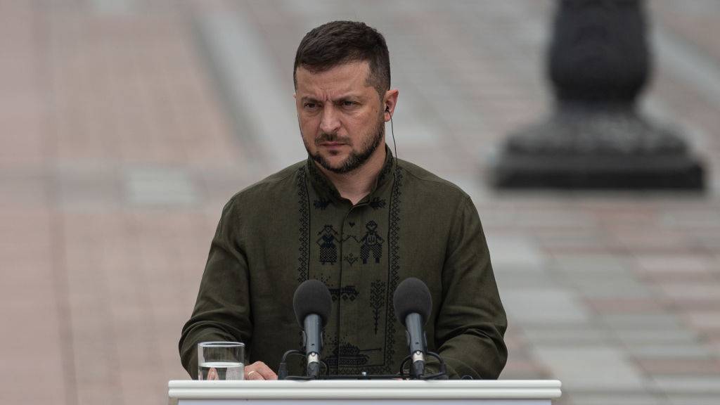 Слуцкий рассказал об агонии Зеленского по поводу переговоров с Россией