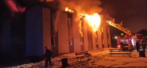 Ещё один многоквартирный дом загорелся в посёлке на Сахалине, где взорвался газ в пятиэтажке
