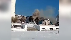 Взрыв газа в жилом доме на Сахалине попал на видео
