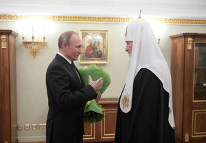 Путин поздравил патриарха Кирилла с днём рождения