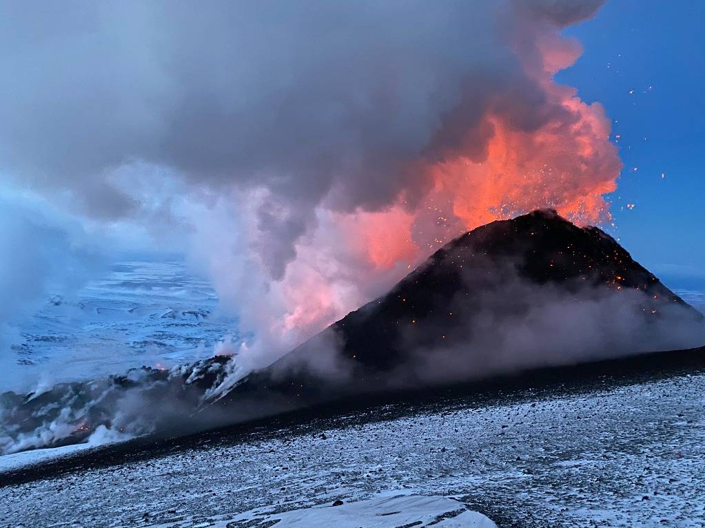 Геолог оценил опасность проснувшегося на Камчатке вулкана