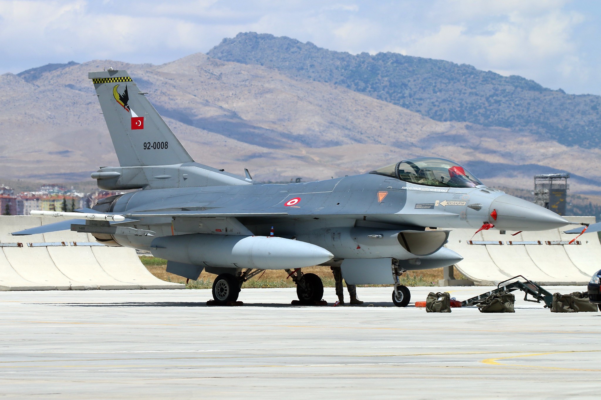 Более 30 человек погибли в Сирии и Ираке при атаке ВВС Турции