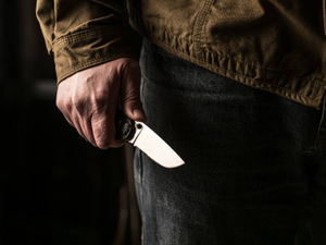 В Грозном ликвидирован преступник, напавший с ножом на полицейского перед намазом