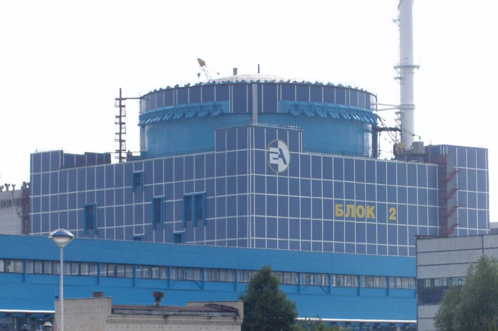Хмельницкая АЭС отключена от энергосистемы, а Ровенская переведена на аварийный режим