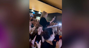 Зрители спектакля в Тель-Авиве довели Пугачёву до слёз её же песней