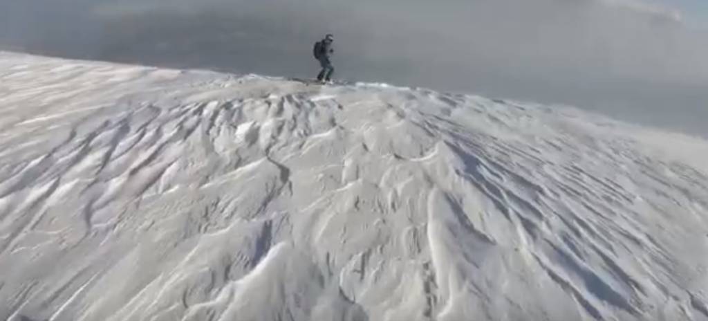 В Хакасии лавина сошла вместе с лыжником, но он чудом выжил