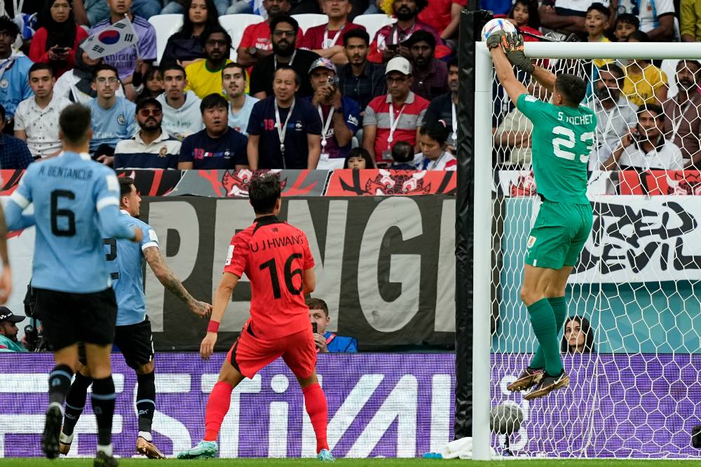 Пять Кимов отстояли ворота: Южная Корея и Уругвай не забили друг другу голов на ЧМ-2022