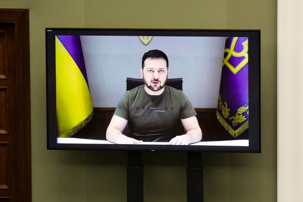 Зеленский раскритиковал работу Кличко и других украинских функционеров