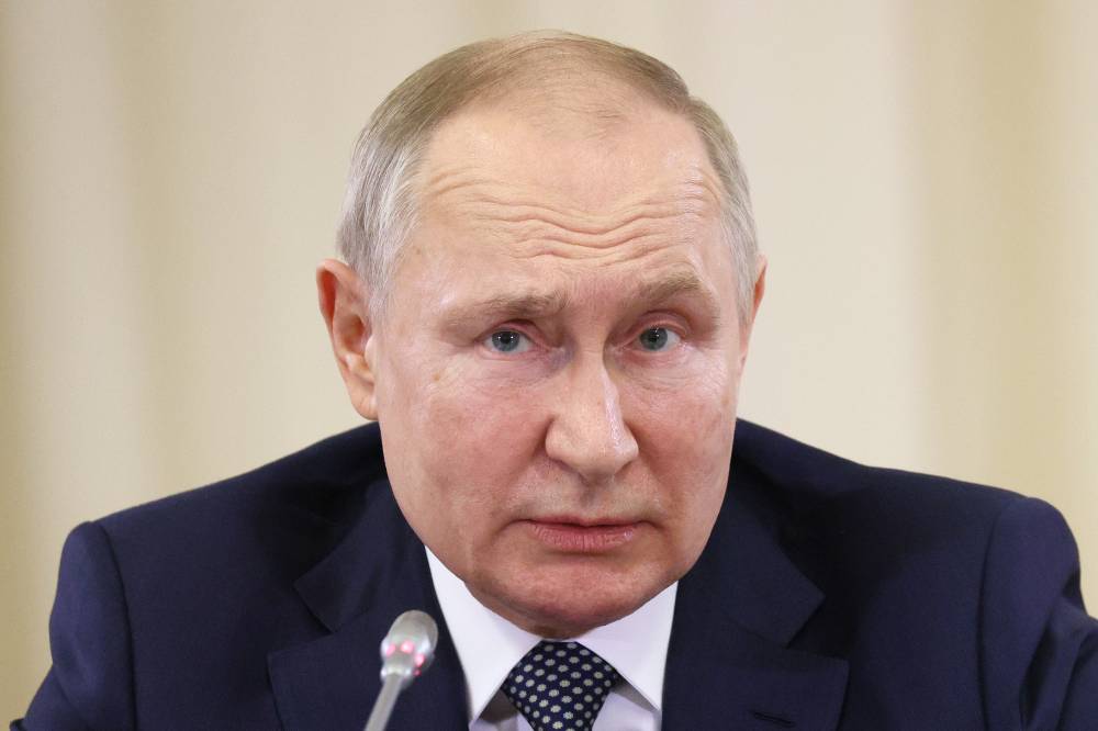 Путин не исключил, что льготы российских военных распространят на ополченцев Донбасса с 2014 года