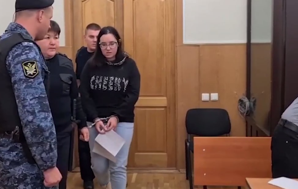 В Уфе арестовали кассира ювелирного, которая украла драгоценности на 12 миллионов рублей