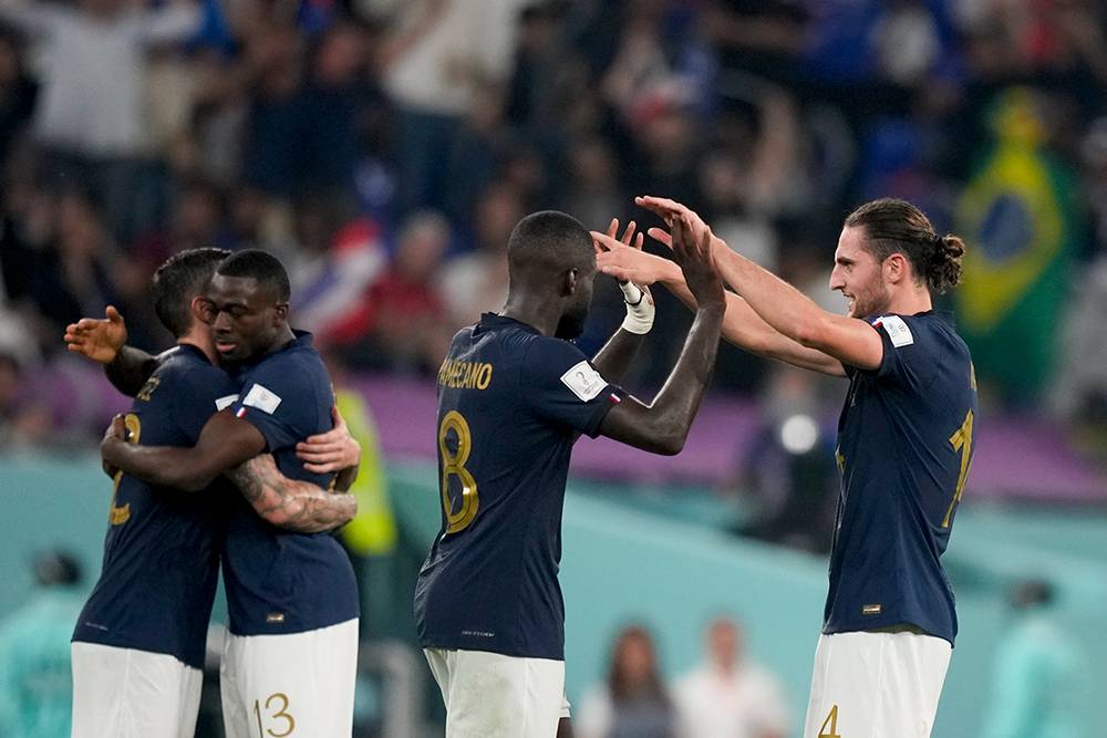 Франция досрочно вышла в плей-офф ЧМ-2022 в Катаре после победы над Данией